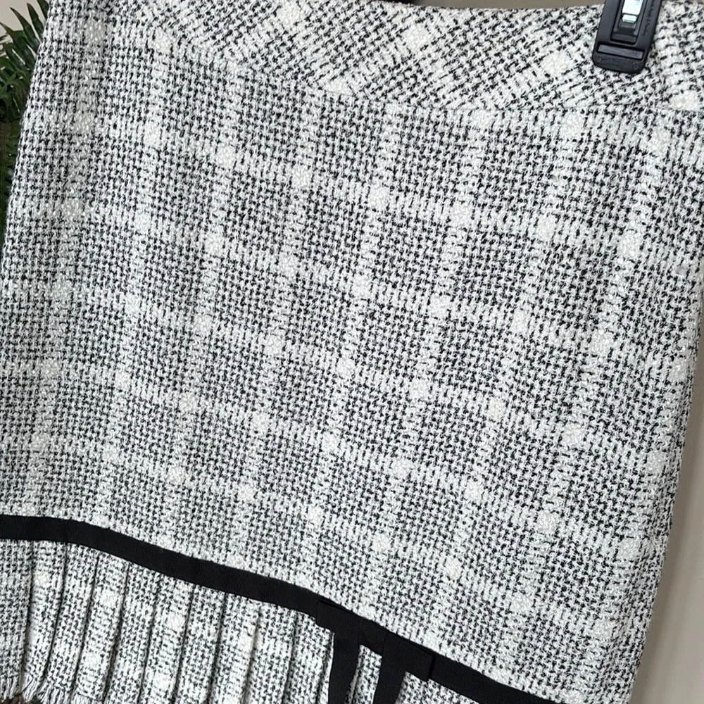 Classiques Entier Black & White Tweed Checks Lined Skirt w/ Pleated Ruffle Hem